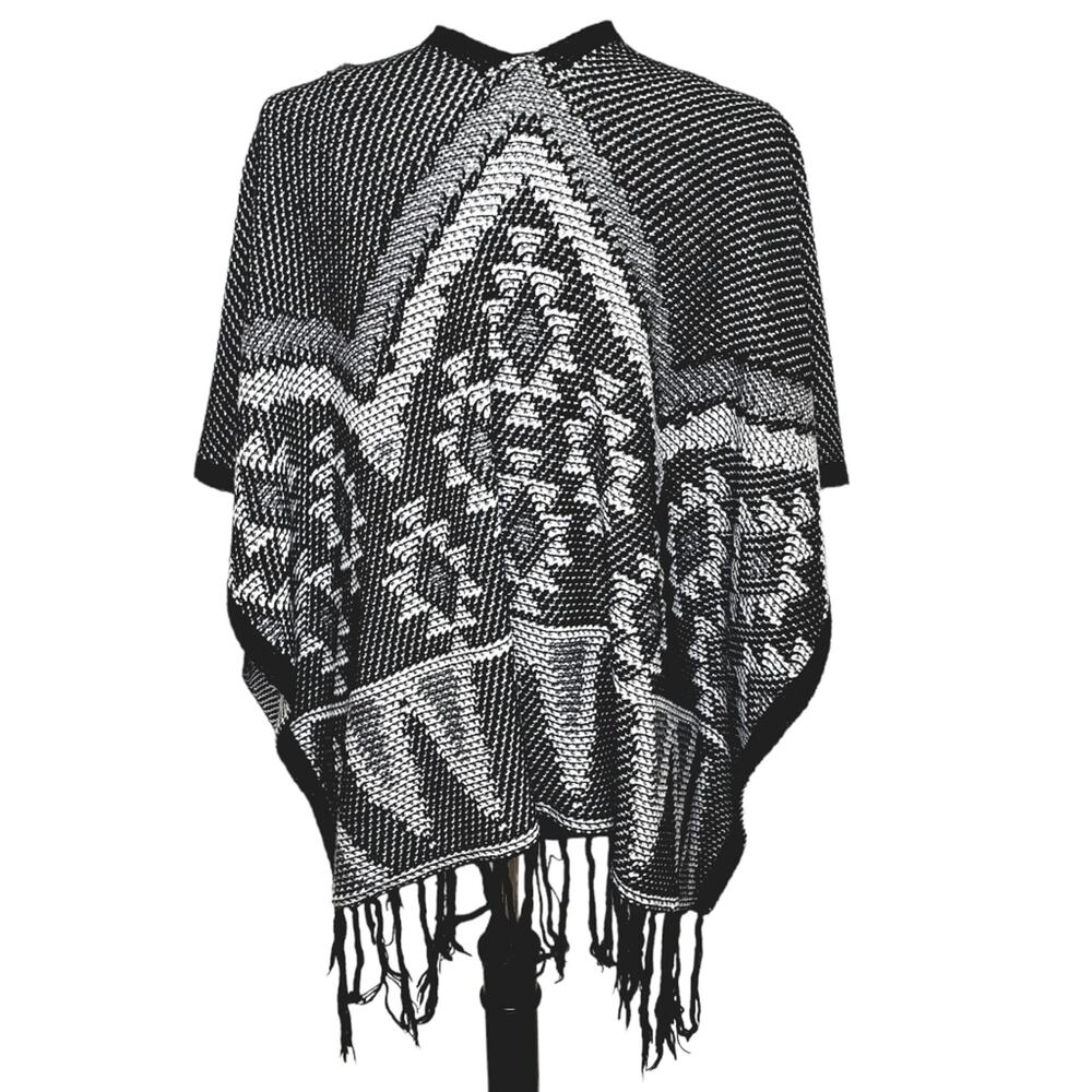 Xhilaration Knit Fringe Trim Poncho Sweater Layering Wrap - Picture 2 of 9